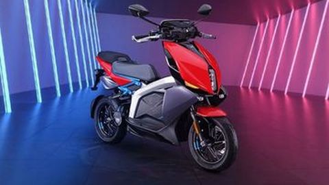 Lupakan Dulu Soal Rangka eSAF Honda, Ini Dia Motor Listrik Keren TVS X