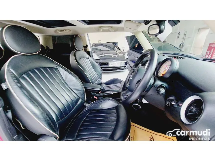 2012 MINI Cooper S Hatchback
