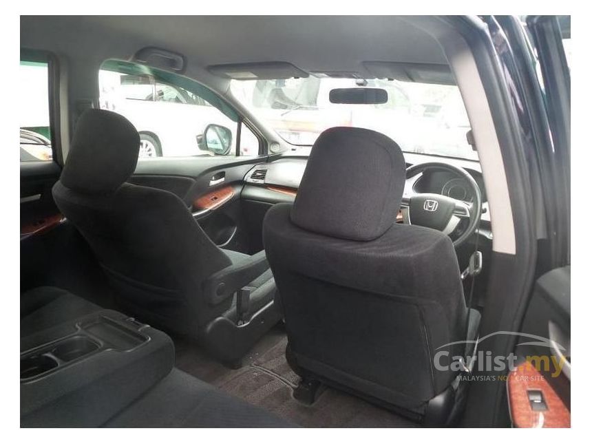 2011 Honda Odyssey Absolute MPV