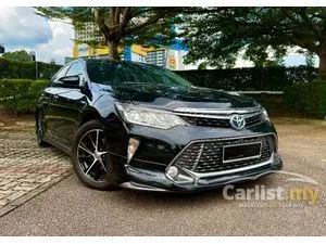 2015 Toyota Camry 2.5 Hybrid Sedan