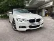 Used 2017 BMW 330e 2.0 M Sport Sedan ( BMW Quill Automobiles ) Full Service Record, Low Mileage 31K KM, One Owner, Tip