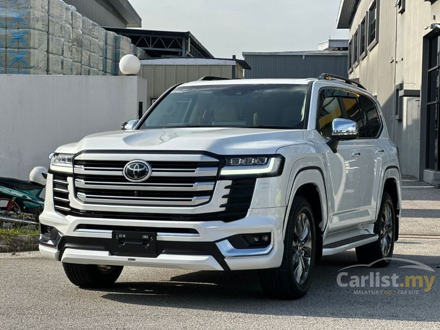 Recon 2023 Toyota Land Cruiser 3.4 ZX Modellista SUV *GRADE 6A *LOW