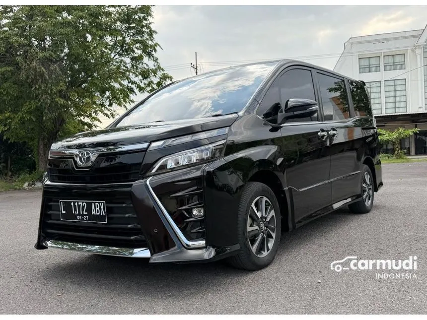 2018 Toyota Voxy MPV