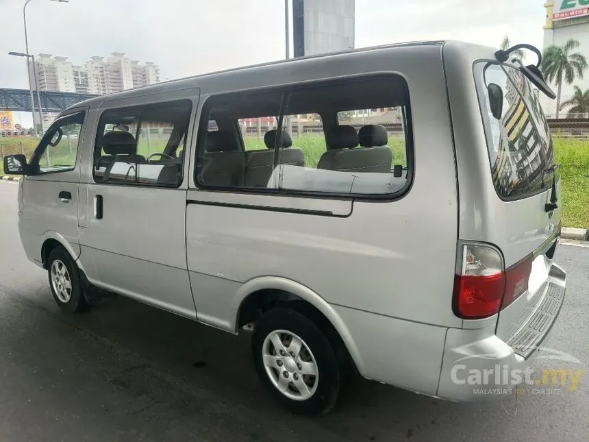 2011 Kia Pregio Window van Van