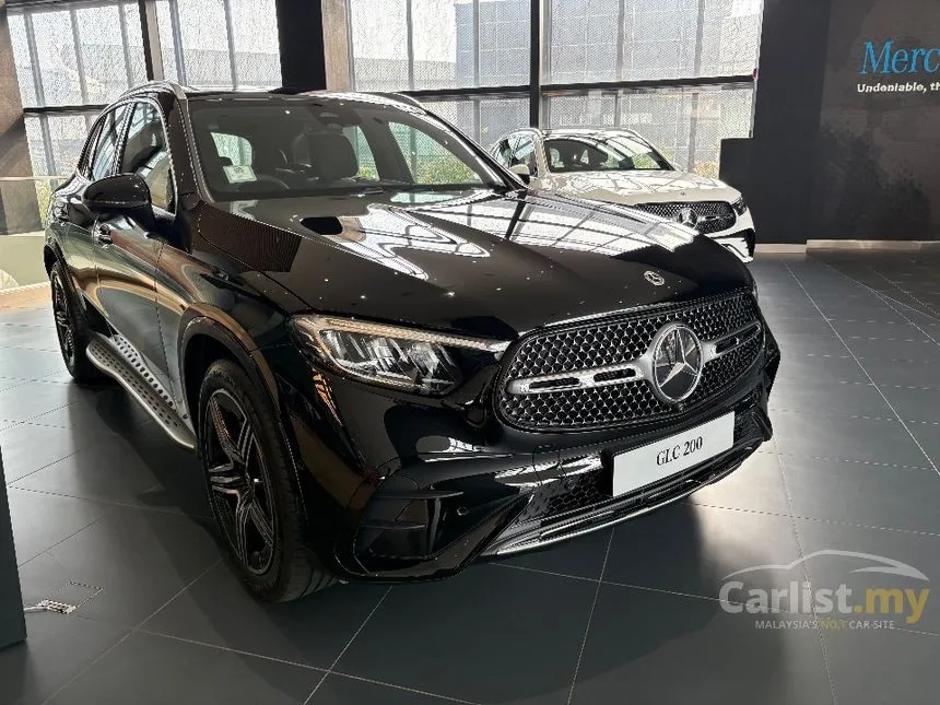 2025 Mercedes-Benz GLC200 4MATIC SUV