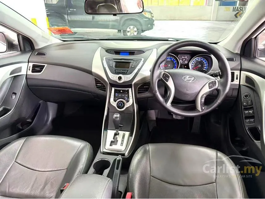 2012 Hyundai Elantra High Spec Sedan