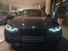 PROMO SPESIAL AKHIR TAHUN 2019 BMW 320i 2.0 Sport Shadow Edition Sedan