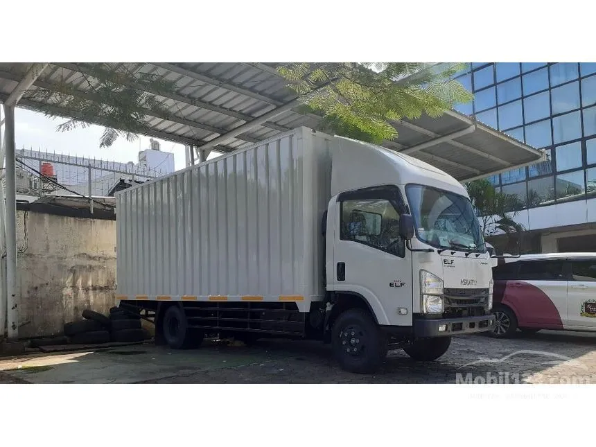 Jual Mobil Isuzu Elf 2023 NMR 71 L 4.8 di DKI Jakarta Manual Trucks Putih Rp 440.000.000