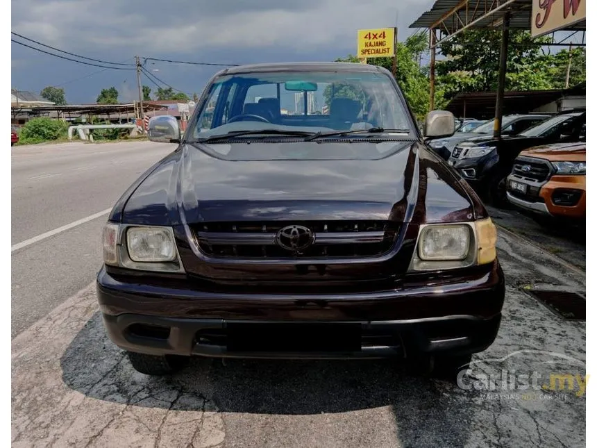 2003 Toyota Hilux Dual Cab Pickup