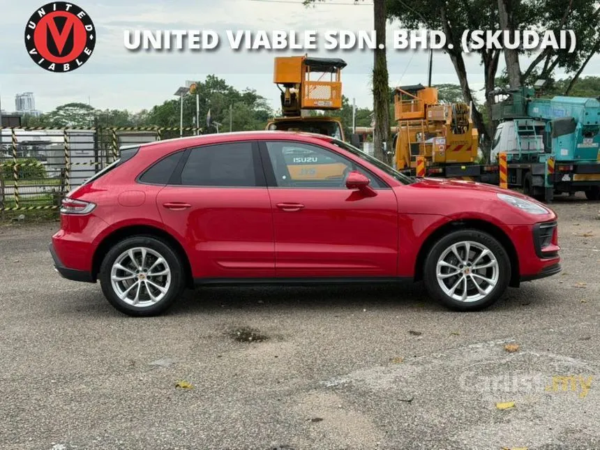 2023 Porsche Macan SUV