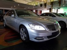 2012 Mercedes-Benz S350L 3.5 CGI Sedan Sunroof Reverse Camera Vacuum Door Side Blind Xenon Light LED Daytime Running Light Paddle Shift