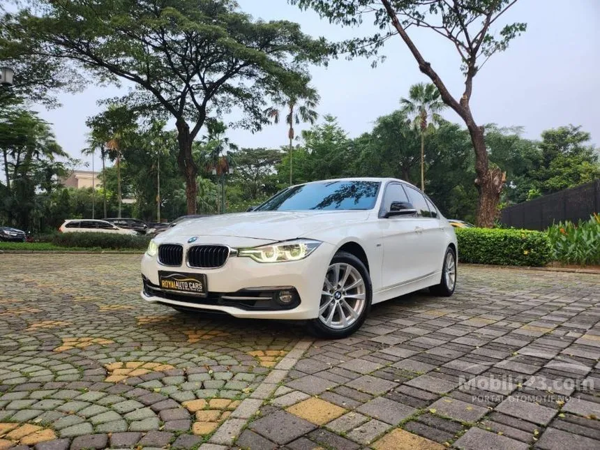 Jual Mobil BMW 320i 2017 Sport 2.0 di DKI Jakarta Automatic Sedan Putih Rp 358.000.000