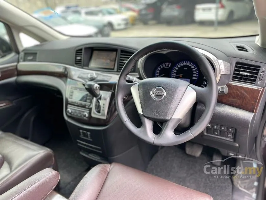 2013 Nissan Elgrand Rider MPV