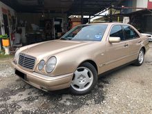 1998/03 Mercedes-Benz E240 2.4 Elegance Sedan