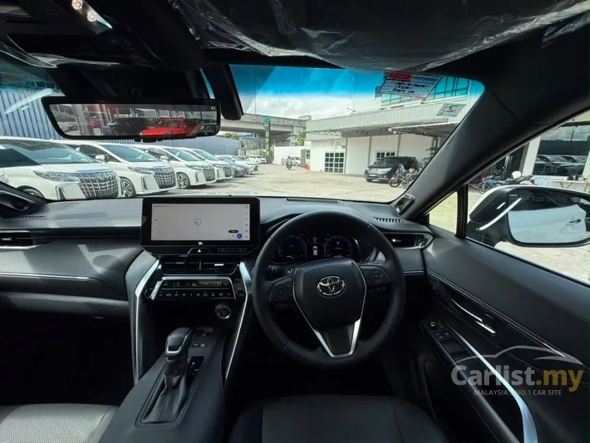 2025 Toyota Harrier Z Hybrid SUV