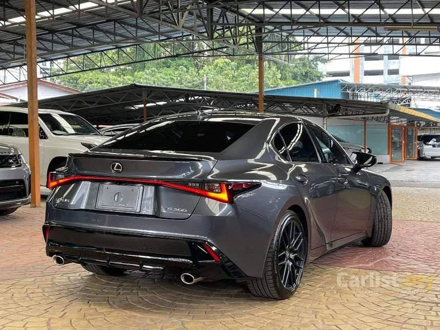 2022 Lexus IS 300 F Sport Sedan