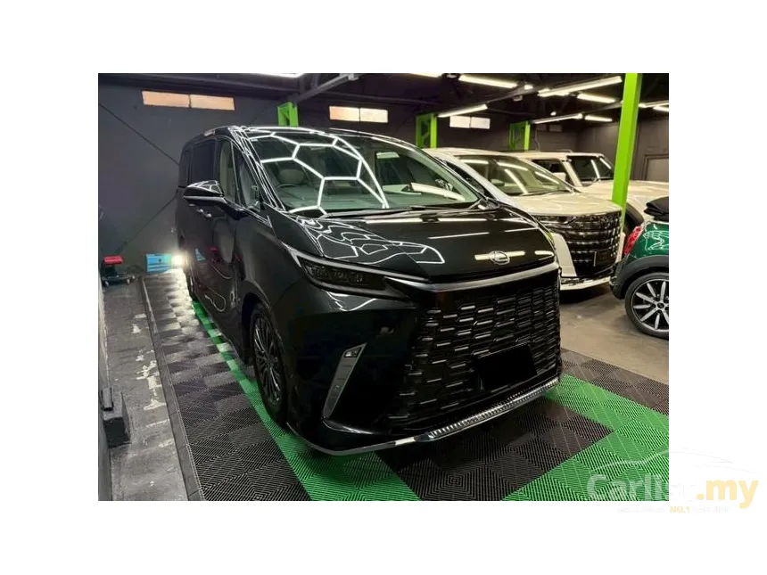 2024 Lexus LM 500h Version L 6 Seater MPV