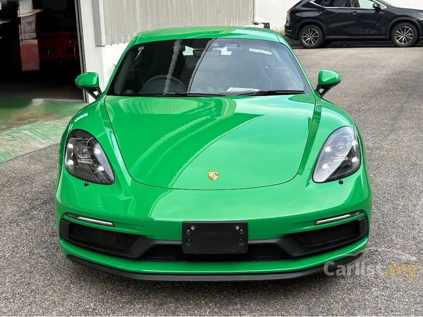 2022 Porsche 718 Cayman GT4 Coupe