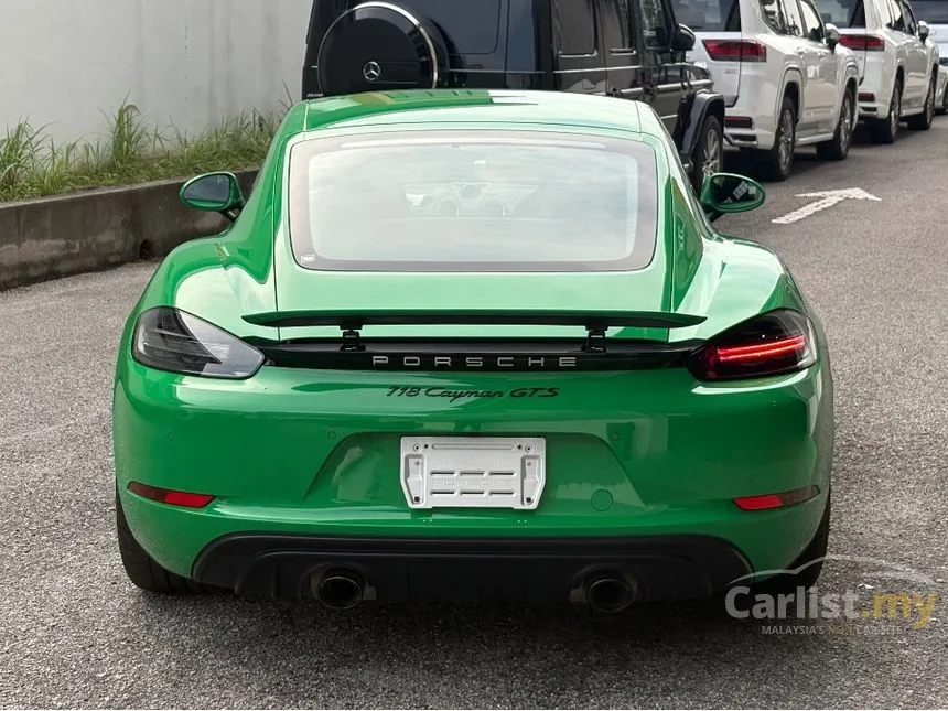 2022 Porsche 718 Cayman GT4 Coupe