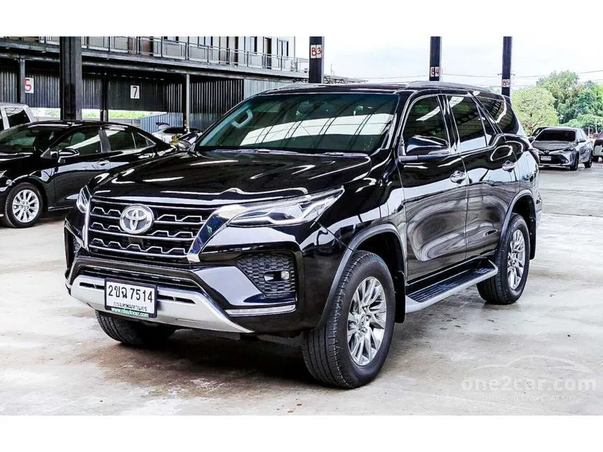 2021 Toyota Fortuner V SUV