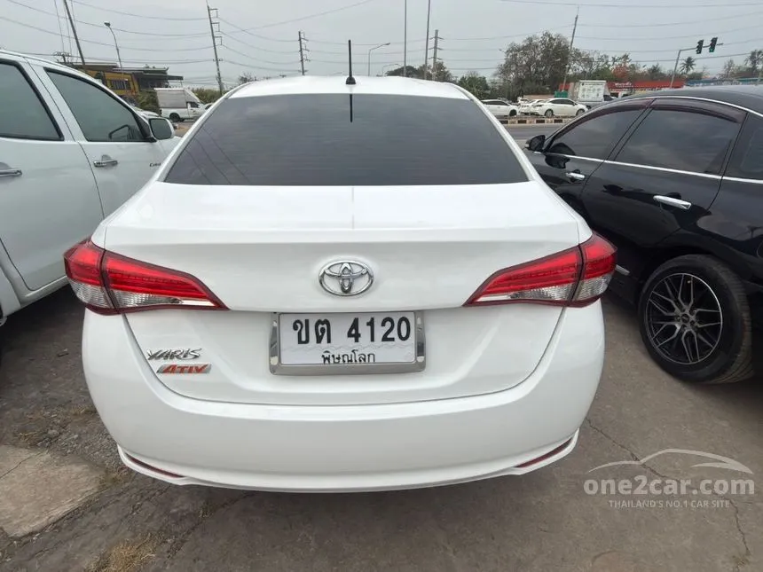 2020 Toyota Yaris Ativ Entry Sedan