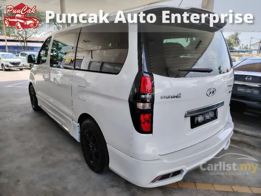 2018 Hyundai Grand Starex Royale MPV