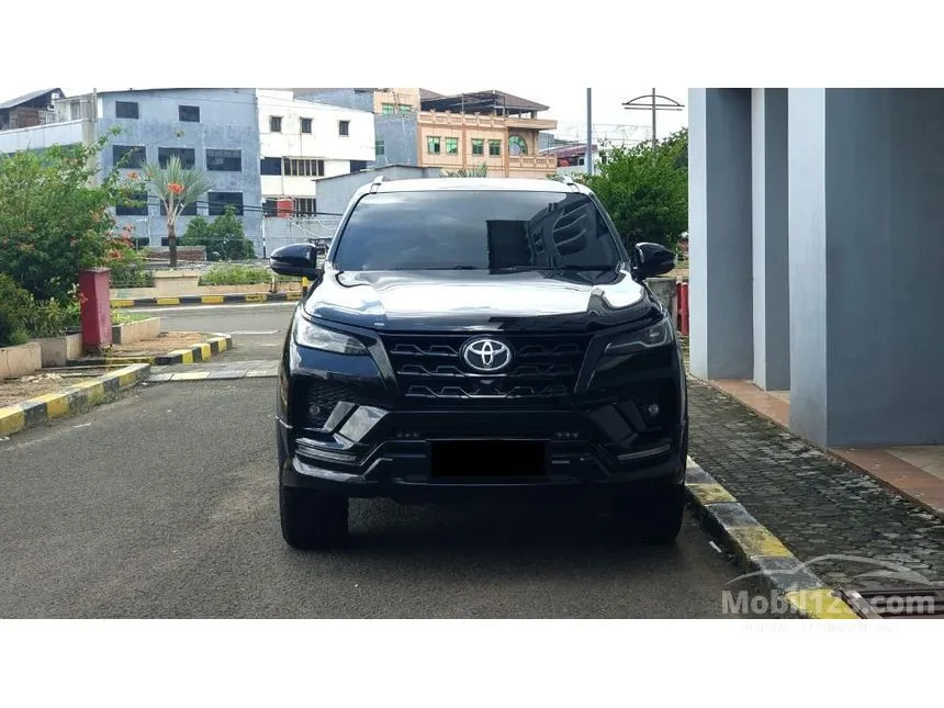 2022 Toyota Fortuner GR Sport 4X2 SUV