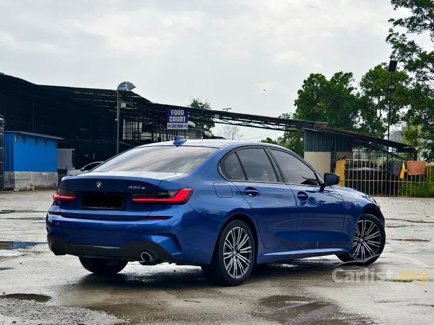 2021 BMW 330e M Sport Sedan