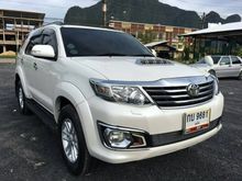 2011 Toyota Fortuner 3.0 (ปี 12-15) V Wagon AT