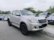 Used 2013 Toyota Hilux 2.5 G VNT Pickup Truck - Cars for sale