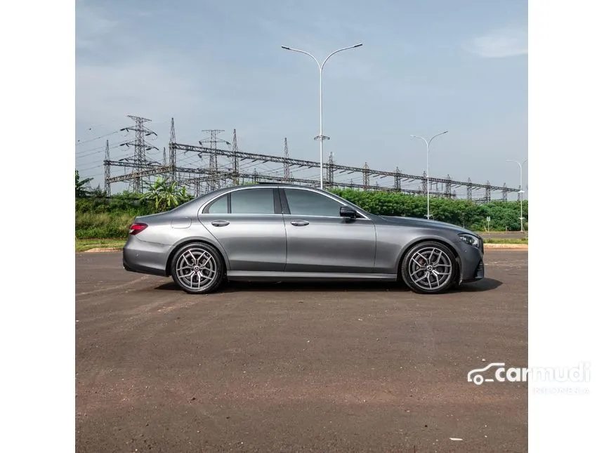 2022 Mercedes-Benz E300 AMG Line Sedan