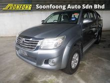 2012 Toyota Hilux 2.5 G Pickup Truck -- WELL MAINTAINED --