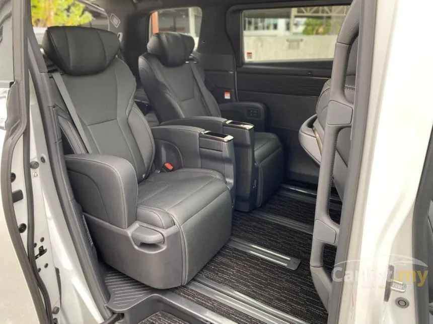 2024 Toyota Alphard Z 7-Seater MPV