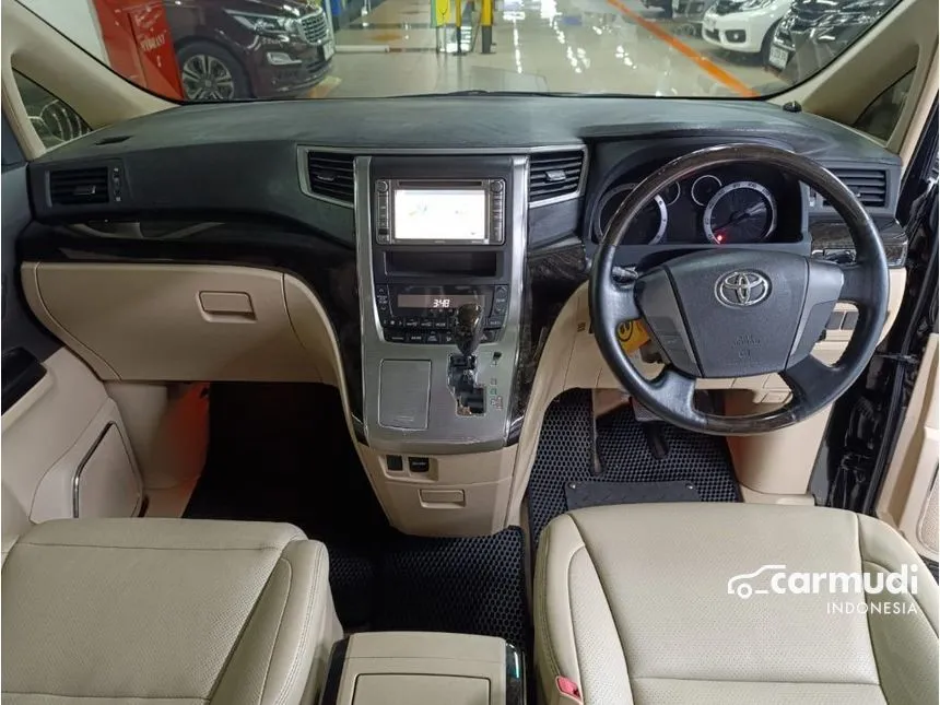 2012 Toyota Alphard G MPV