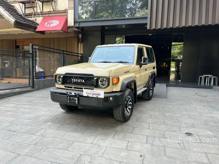 2026 Toyota Land Cruiser 70 GXL SUV