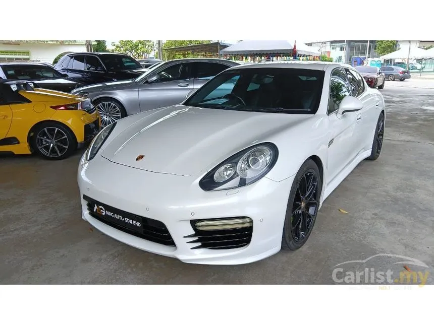 2011 Porsche Panamera Turbo S Hatchback