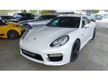 2011 Porsche Panamera 4.8 Turbo S Hatchback