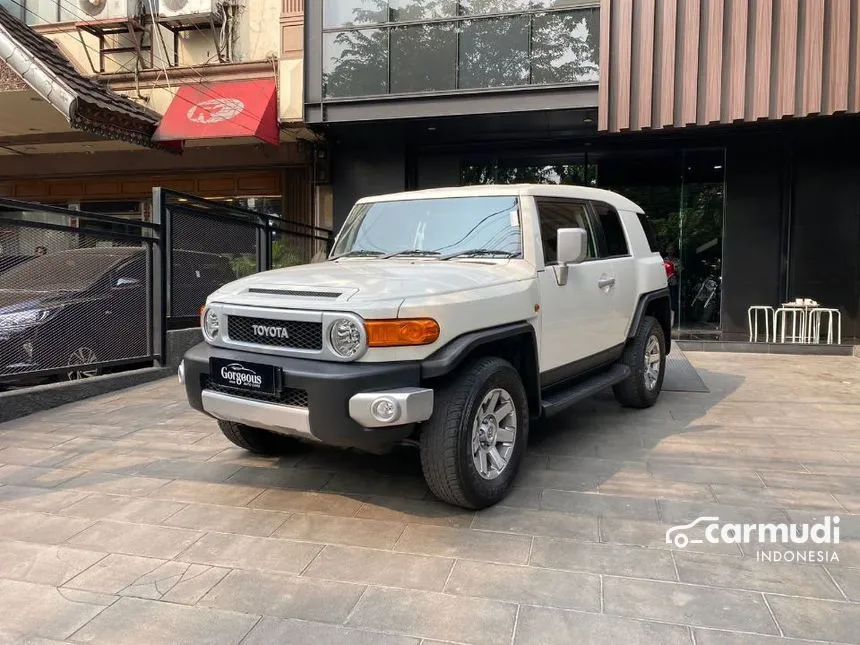 2023 Toyota FJ Cruiser SUV