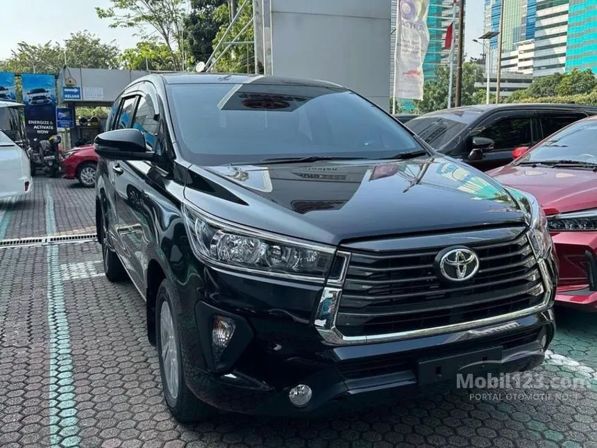 Jual Mobil Toyota Kijang Innova 2023 G 2.4 di Banten Manual MPV Hitam Rp 376.000.000