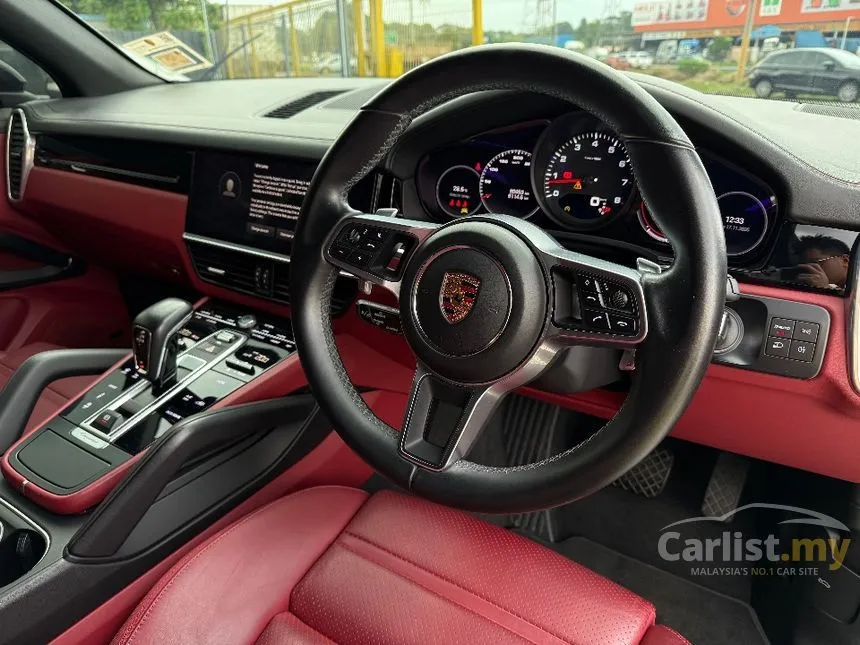 2022 Porsche Cayenne SUV