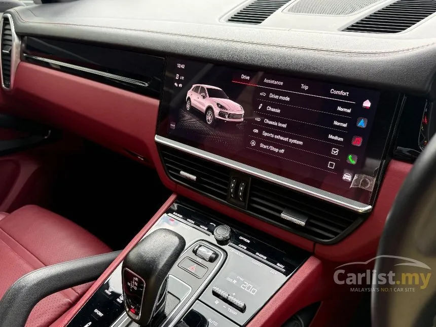 2022 Porsche Cayenne SUV