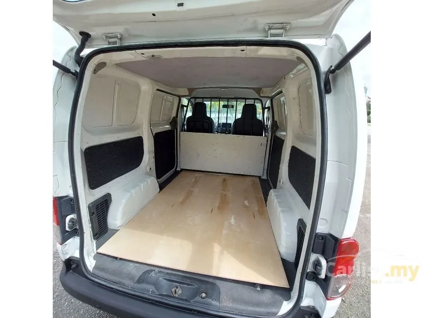 2014 Nissan NV200 Panel Van