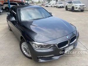 2016 BMW 320i 2.0 Luxury Sedan