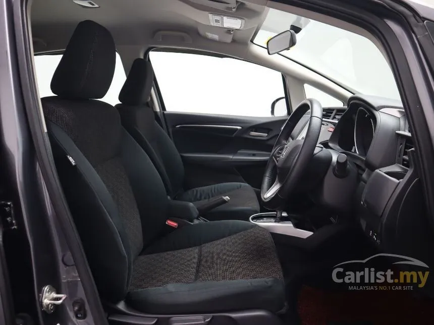 2016 Honda Jazz V i-VTEC Hatchback