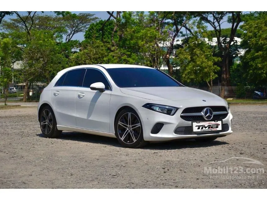 2019 Mercedes-Benz A200 progressive line Sedan