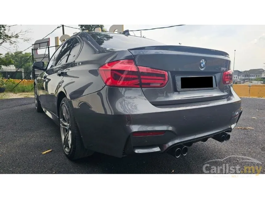 2017 BMW 318i Luxury Sedan