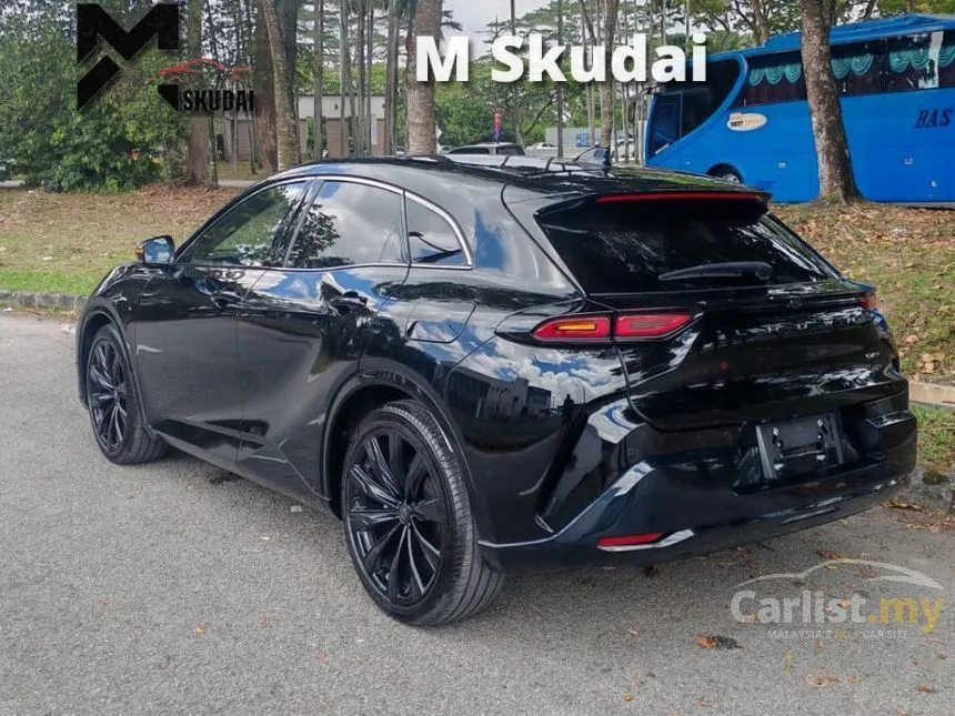 2024 Toyota Crown Sport Z PHEV SUV