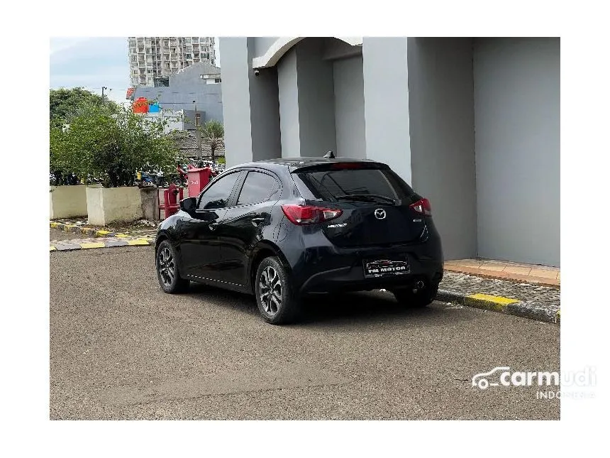 2014 Mazda 2 R Hatchback