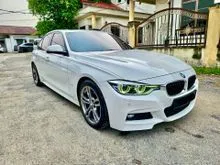 2018 BMW 330e 2.0 M Sport Sedan. ONE CAREFUL OWNER, TIPTOP, MUST VIEW TO BELIEVE