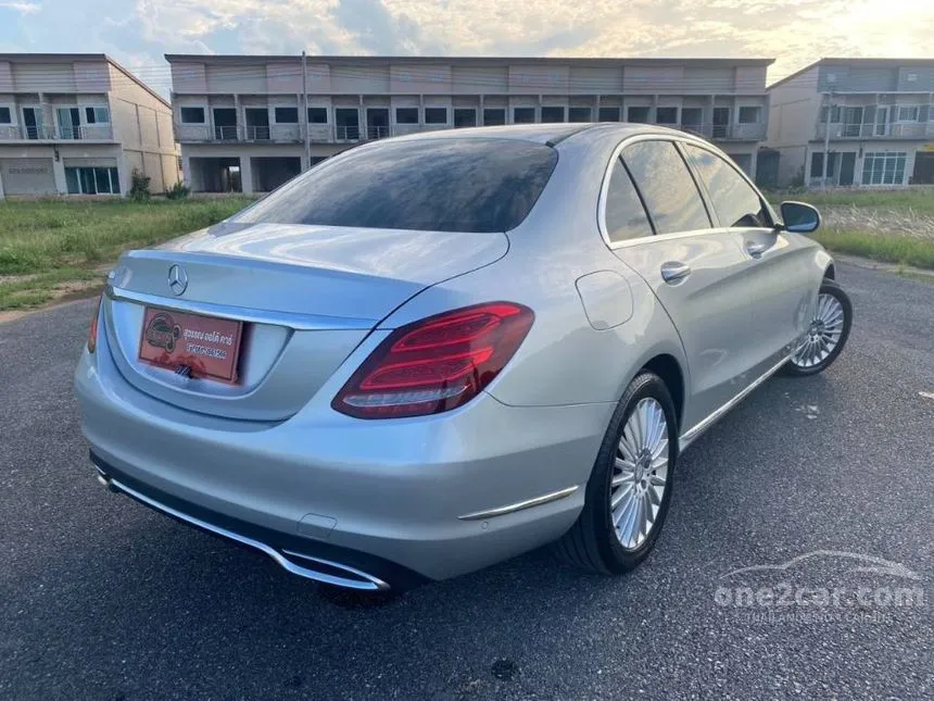 2014 Mercedes-Benz C180 Sedan
